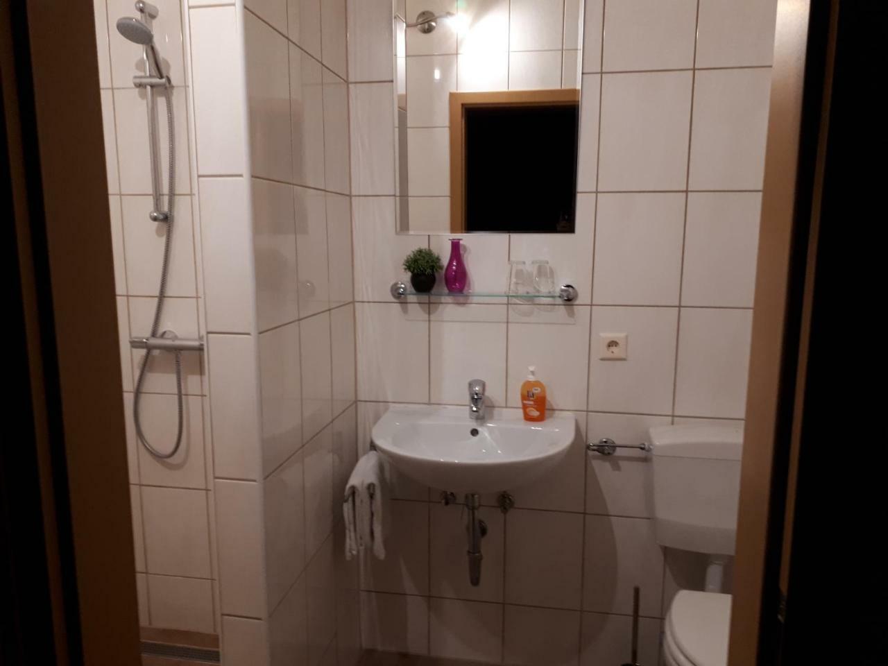 Herberg Die Alte Schleuse Manderscheid Eksteriør billede